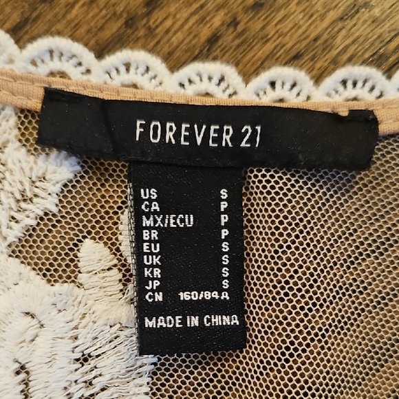 Forever 21 Cream Floral Lace Maxi Duster Kimono - Picture 8 of 9